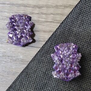 1980s Art Deco revival pierced earrings amethyst chips purple acrylic artisan‎